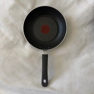 T-Fal Nonstick 8” Thermo-spot Frying Pan